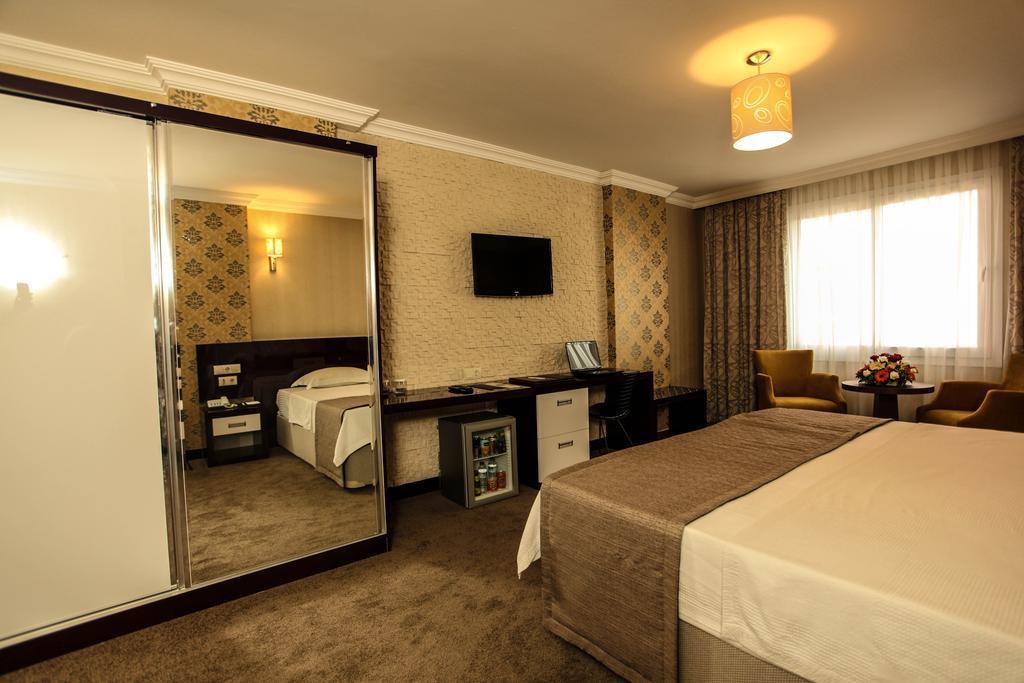 Grand Akcali Otel İskenderun Zewnętrze zdjęcie