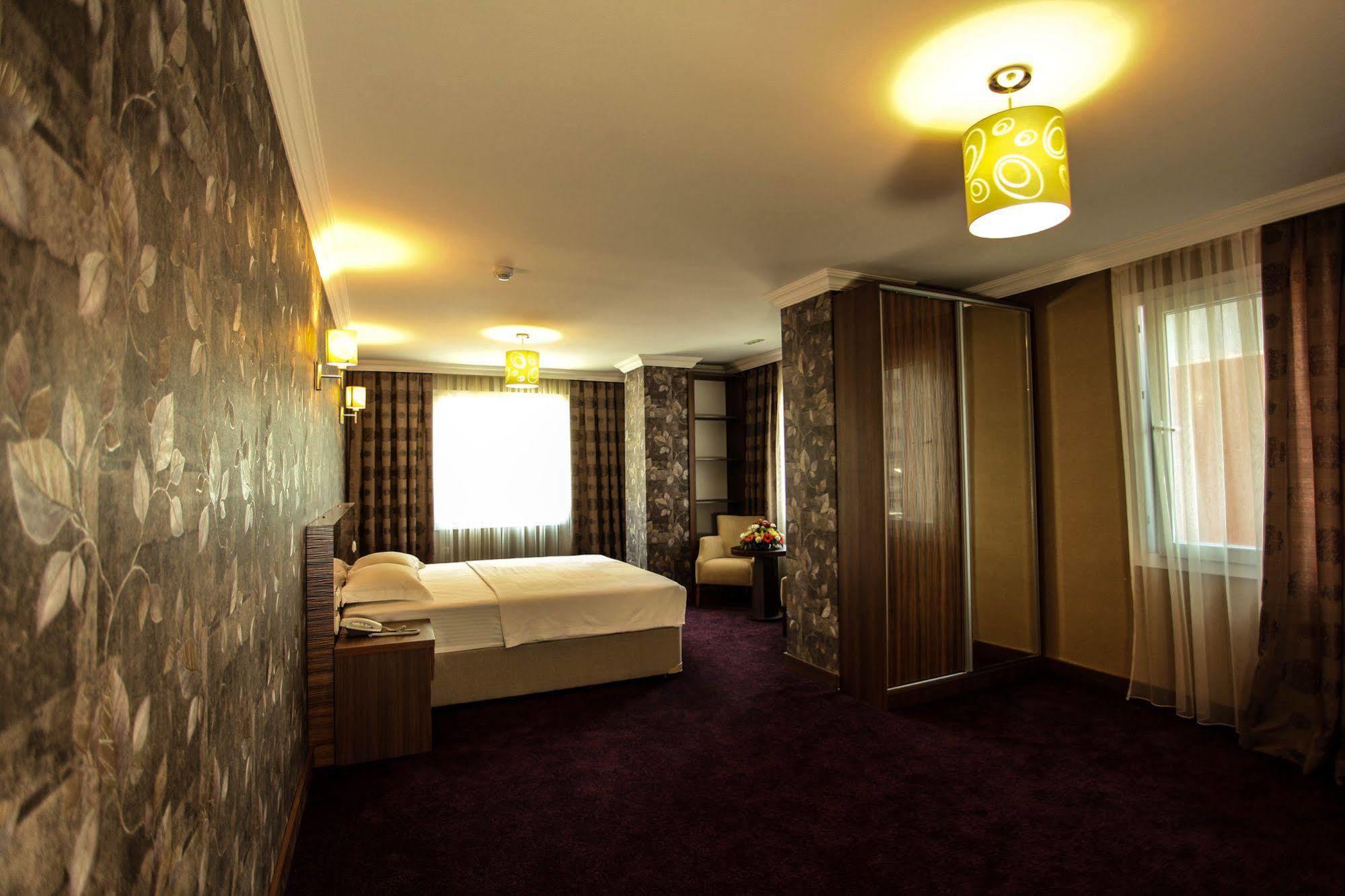 Grand Akcali Otel İskenderun Zewnętrze zdjęcie