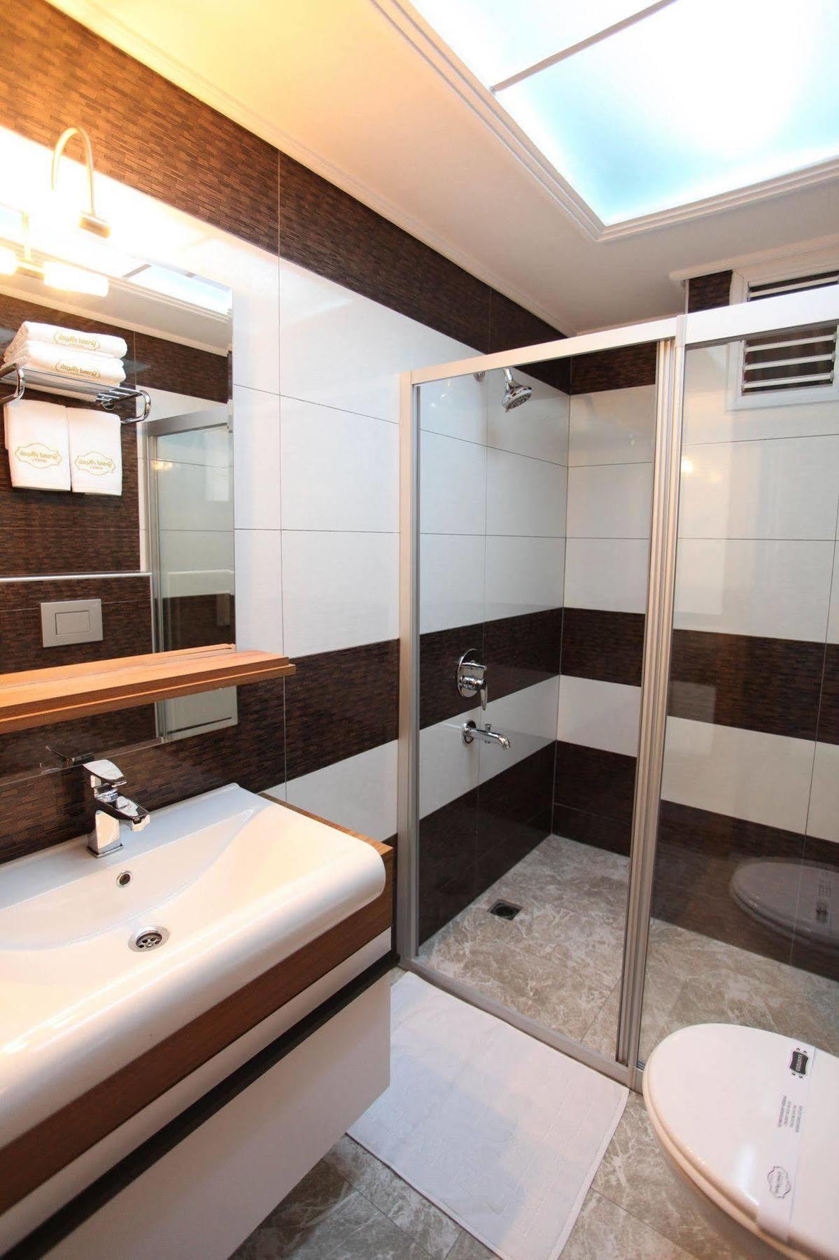 Grand Akcali Otel İskenderun Zewnętrze zdjęcie