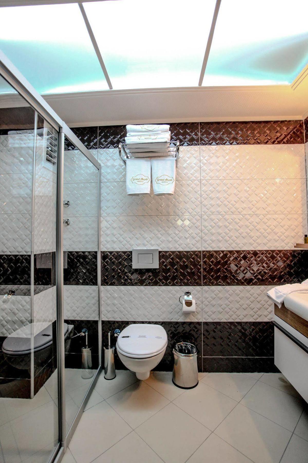 Grand Akcali Otel İskenderun Zewnętrze zdjęcie