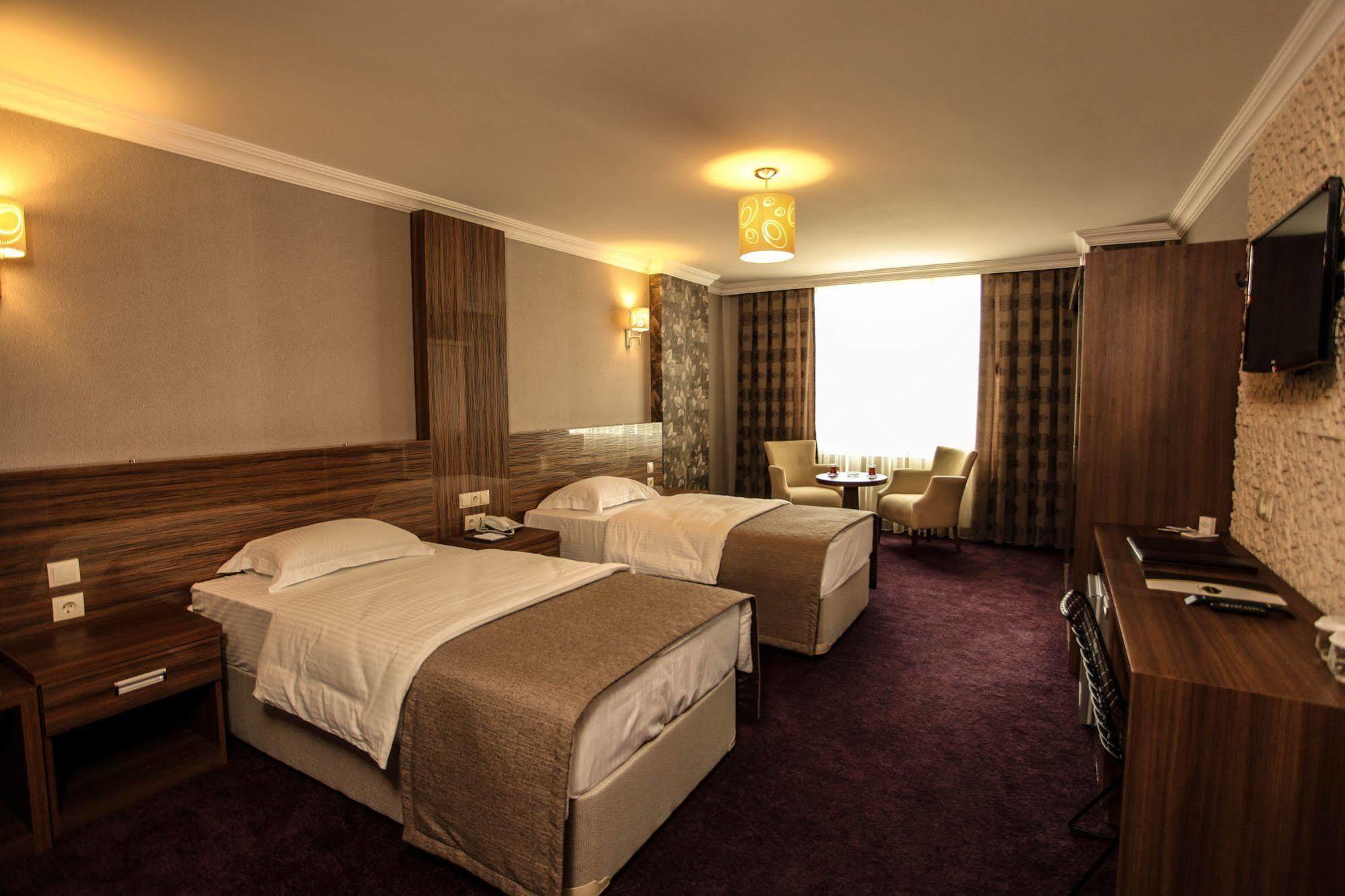 Grand Akcali Otel İskenderun Zewnętrze zdjęcie